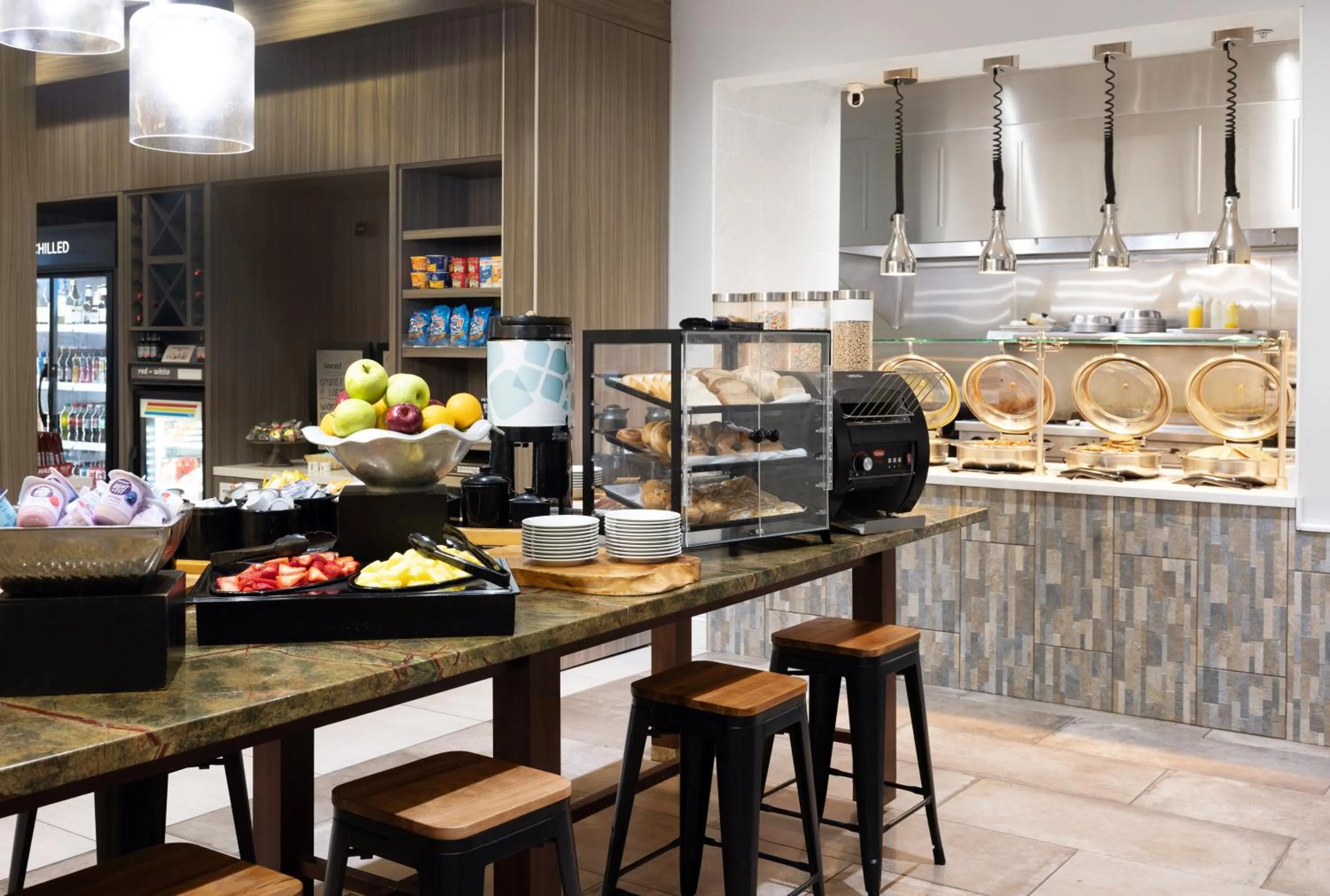 Breakfast in Hilton Garden Inn Grand Forks-Und