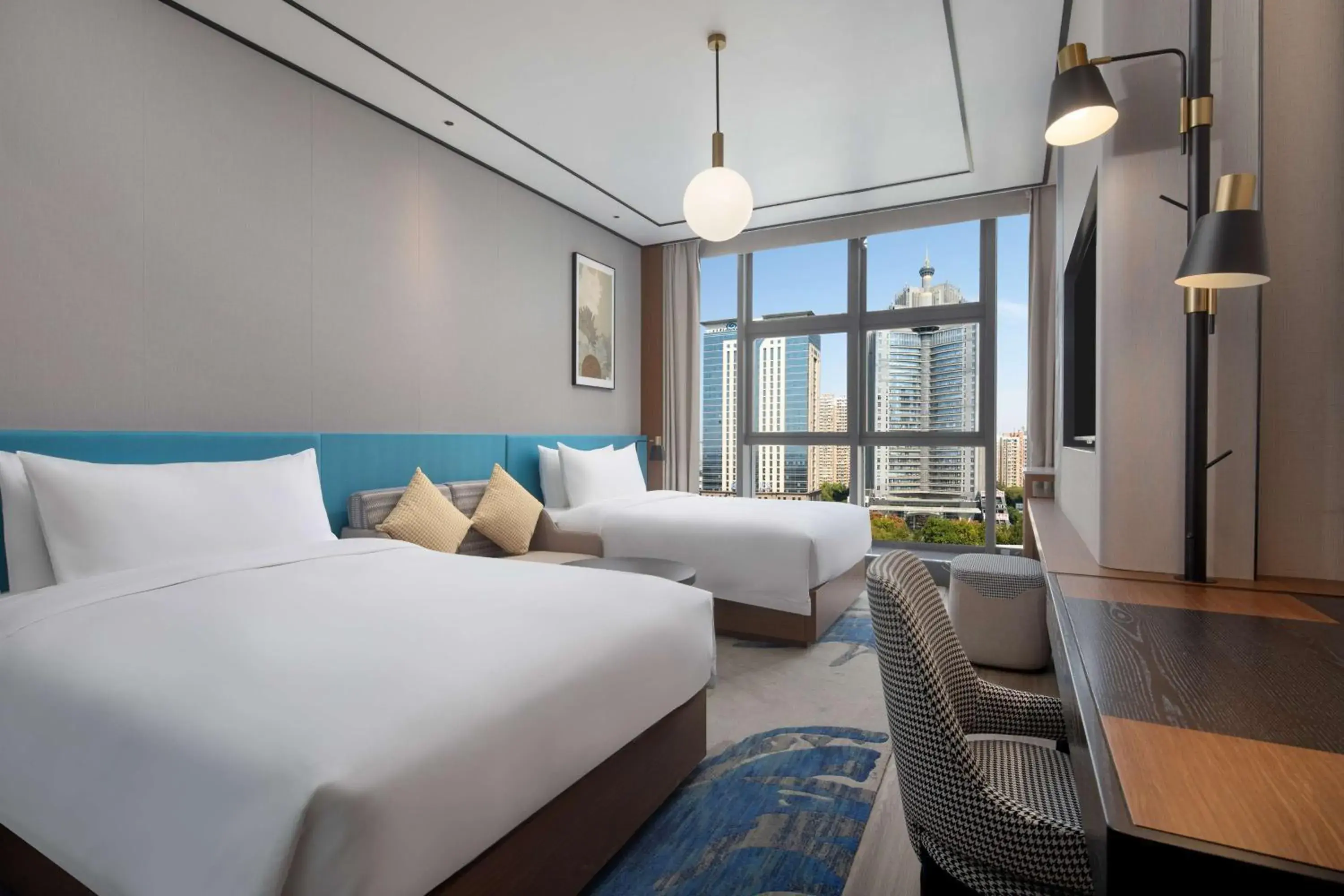 Deluxe Twin Room in Hilton Garden Inn Luoyang Kaiyuan Avenue Deluxe Twin Room in Hilton Garden Inn Luoyang Kaiyuan Avenue