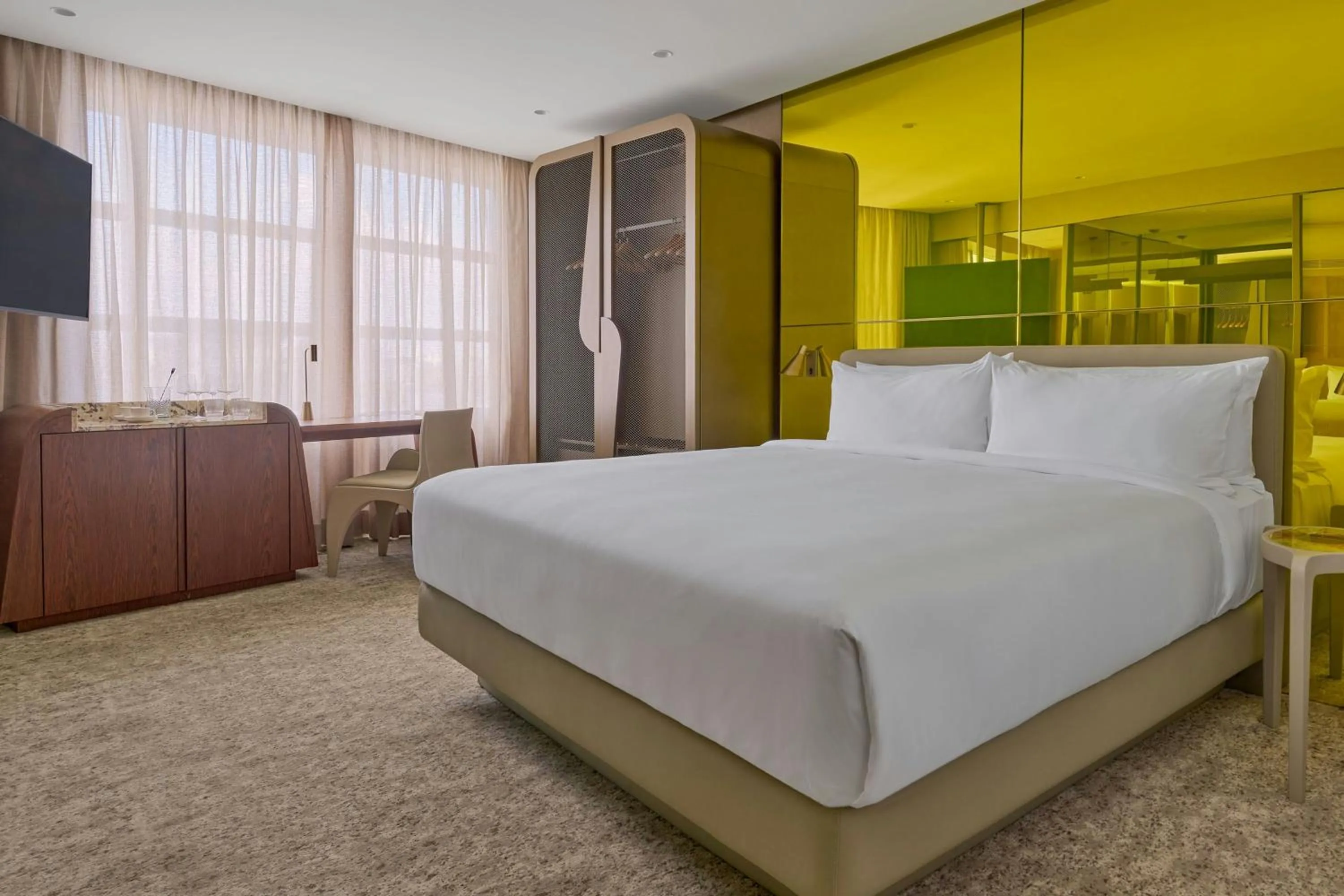 Photo of the whole room, Bed in W Sao Paulo