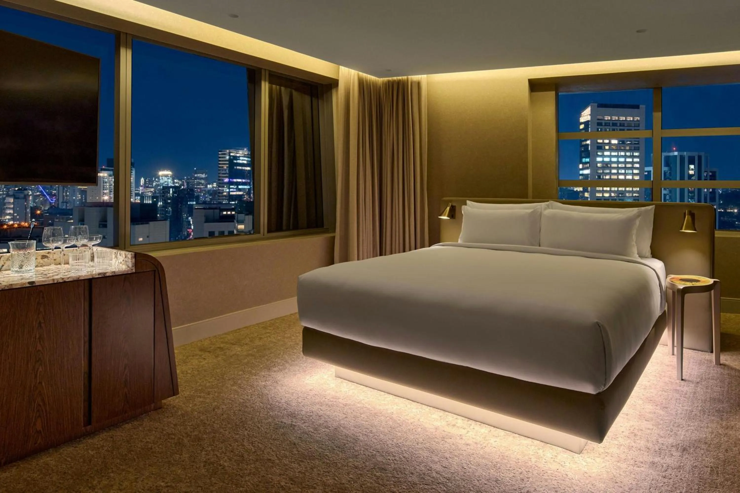 Photo of the whole room, Bed in W Sao Paulo