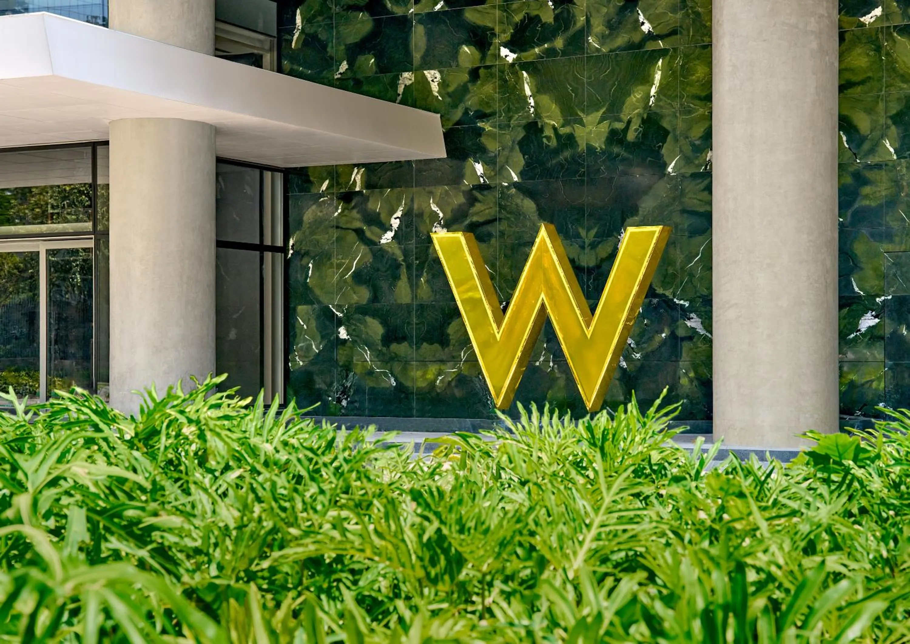 Facade/entrance in W Sao Paulo