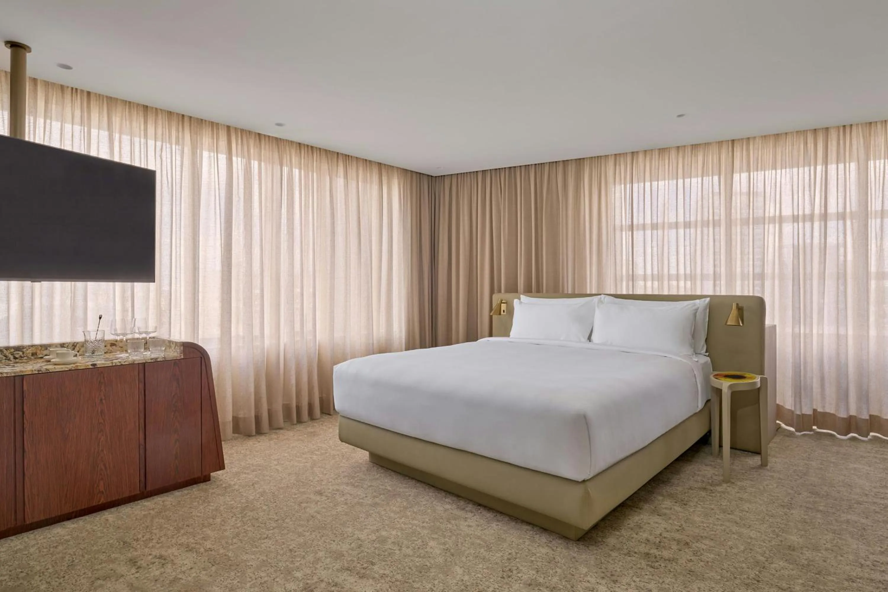 Photo of the whole room, Bed in W Sao Paulo