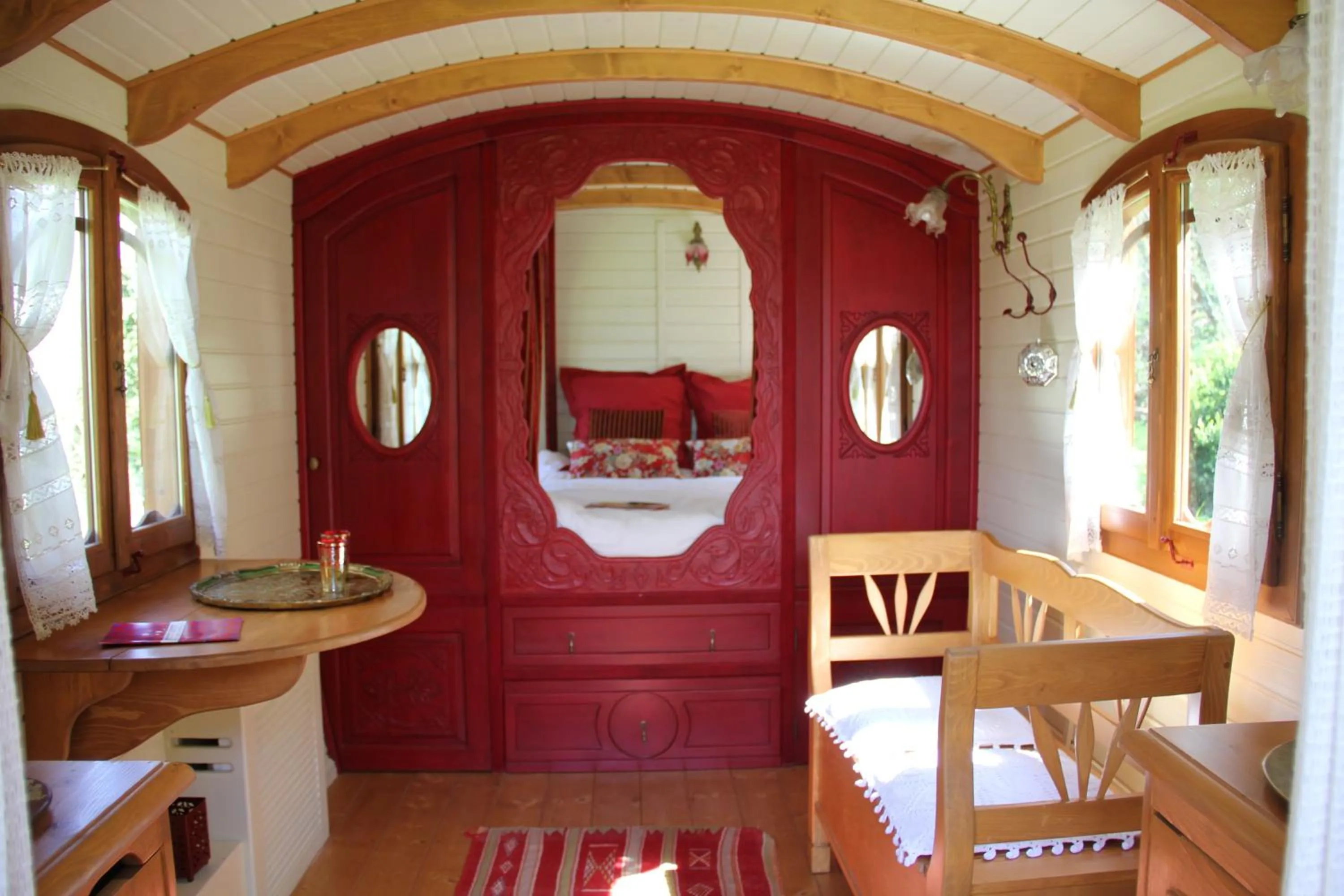 Decorative detail in La Hulotte