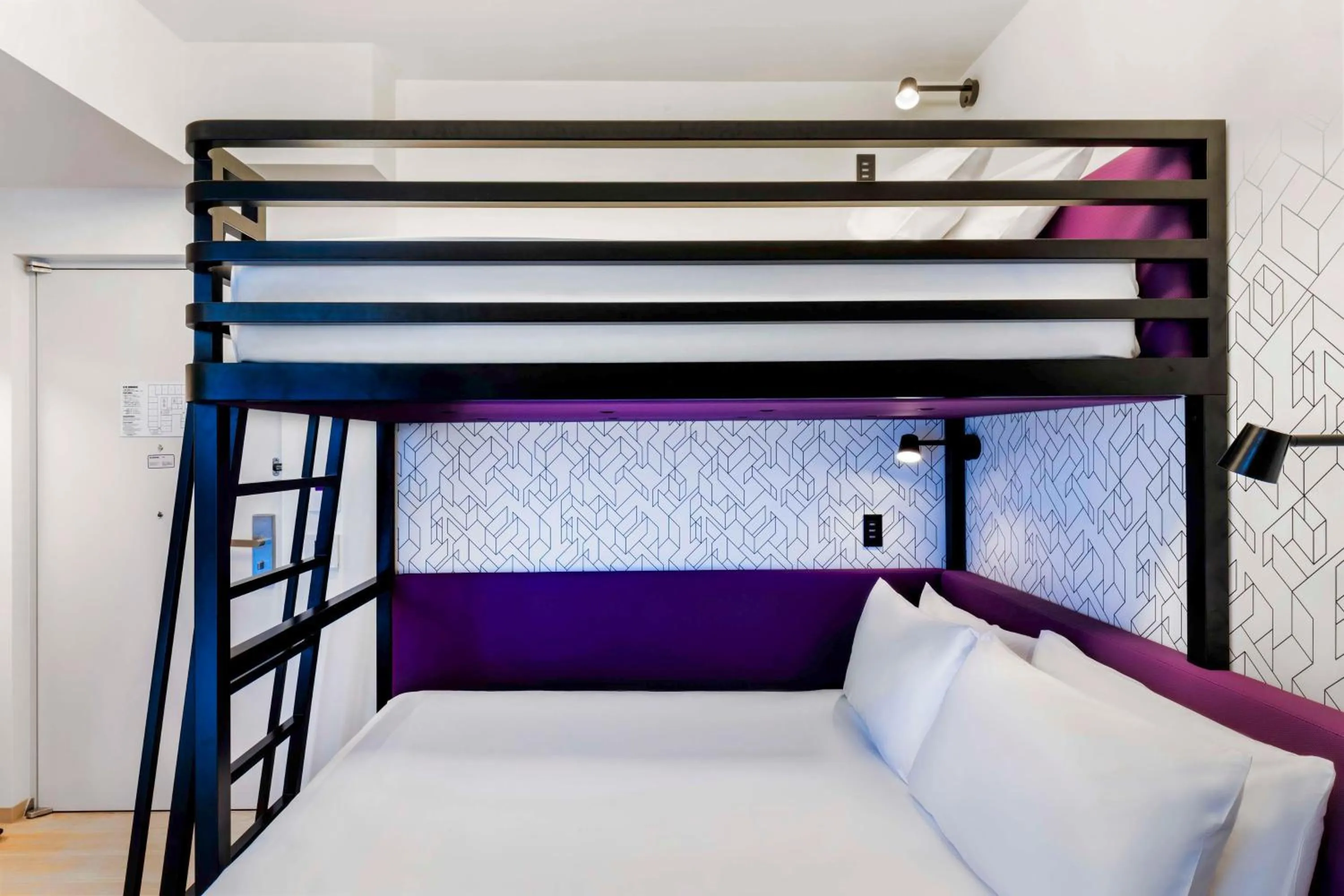 Bedroom, Bed in YOTEL Tokyo Ginza