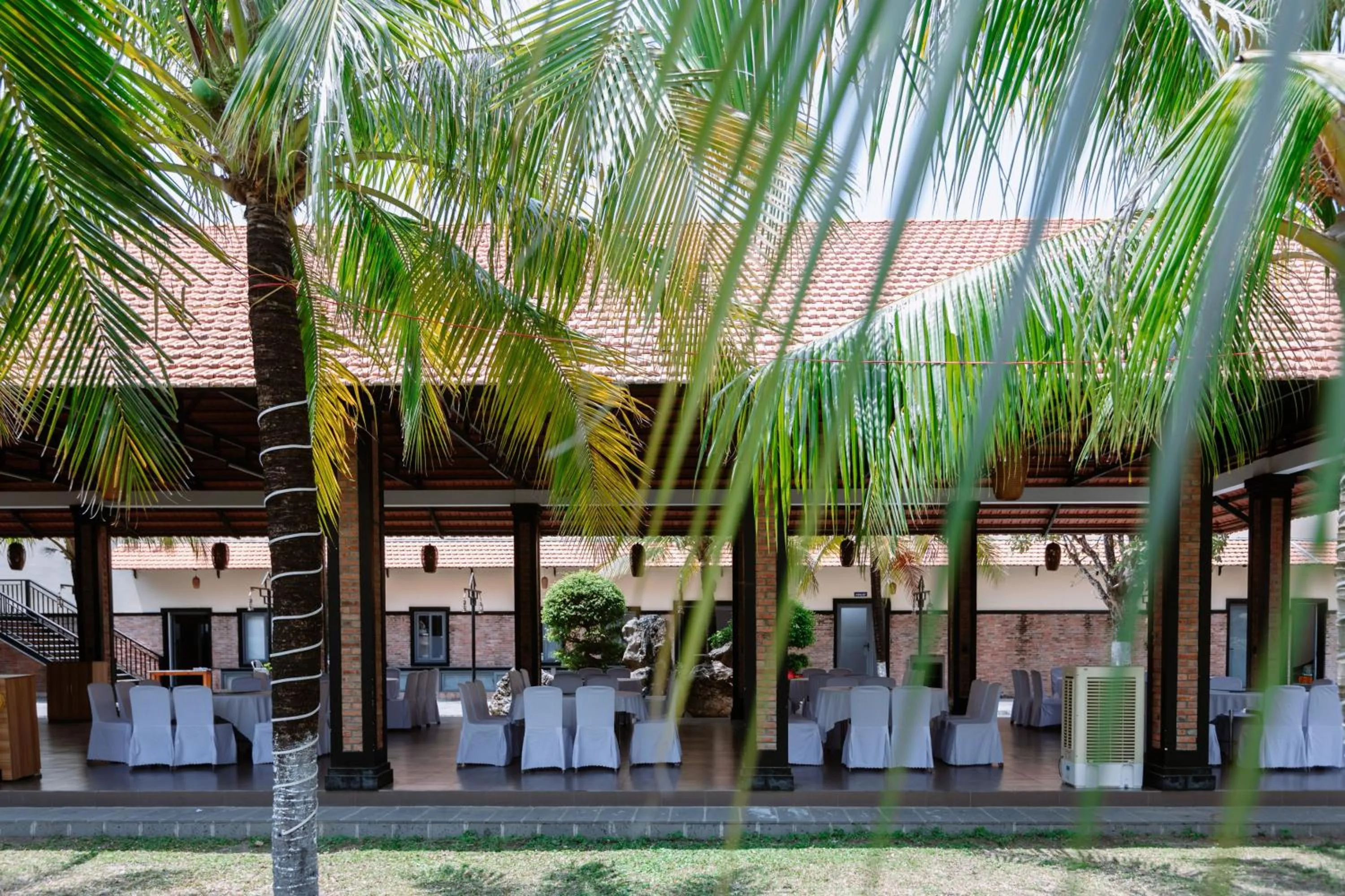 Restaurant/places to eat in Ha Tien Xua Hotel & Resort