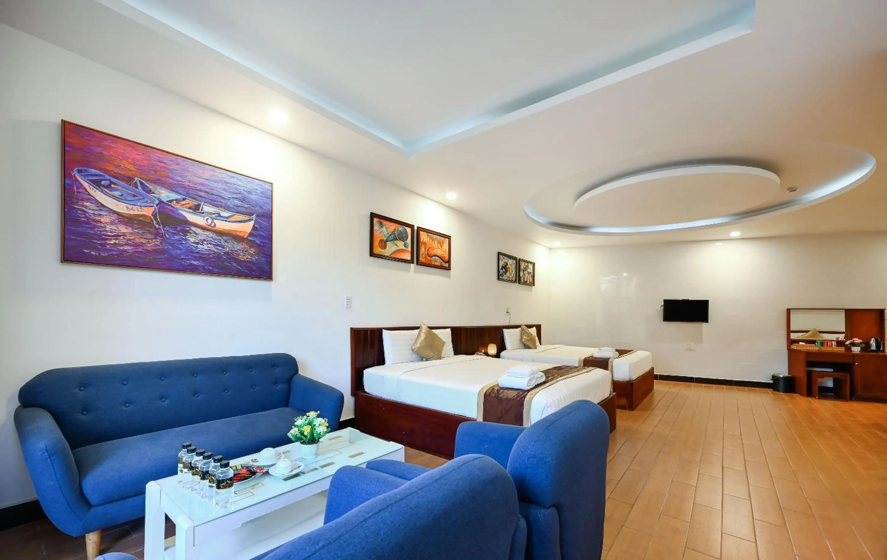 Communal lounge/ TV room, Bed in Ha Tien Xua Hotel & Resort