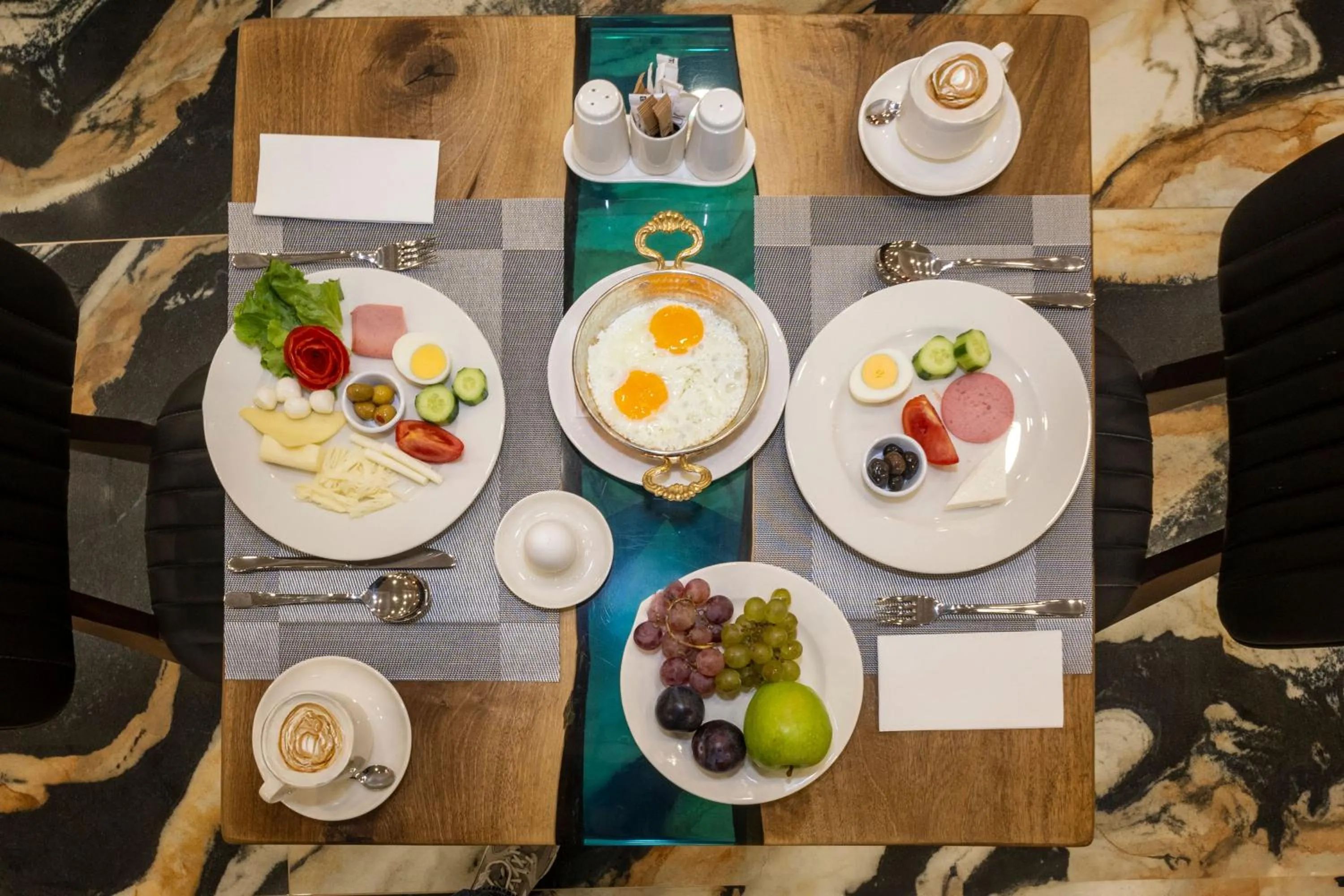 Food in Icon Hotel Bomonti