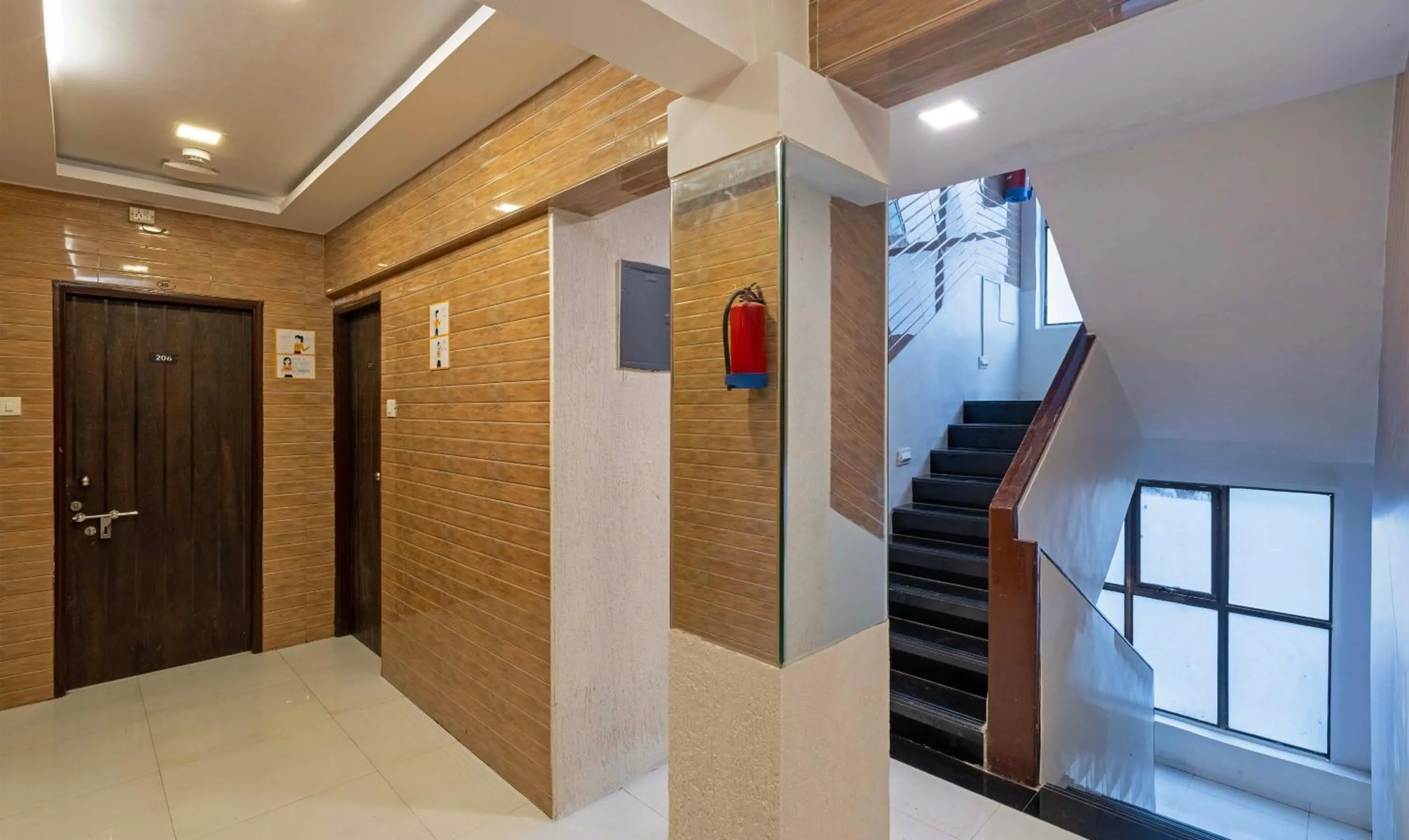 Lobby or reception in Itsy Hotels Bindra Elite