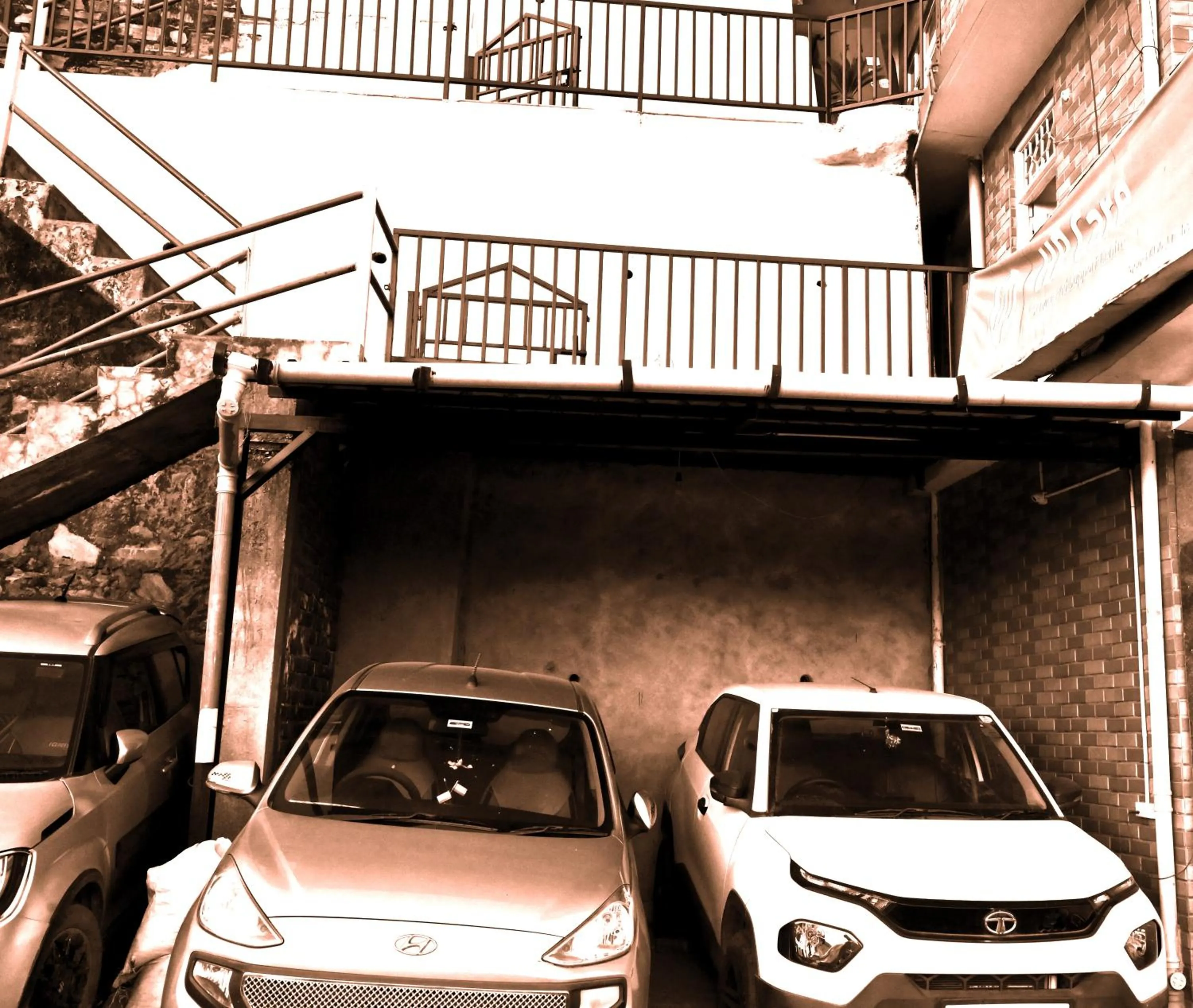 Parking in Griham Inn