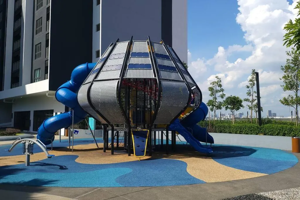 Maya Bay Residences SplashMania