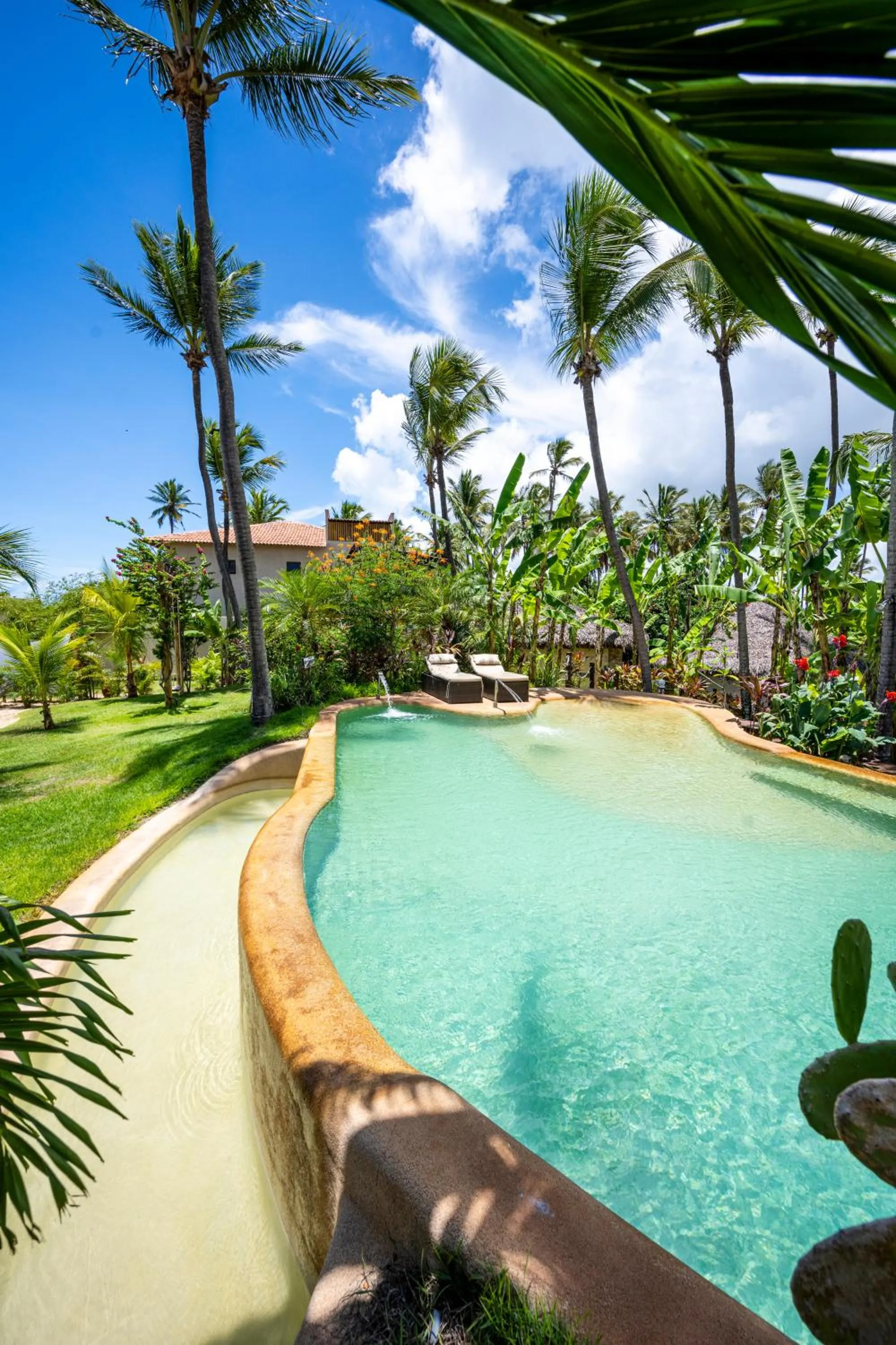 Pool view in Hara Pousada e SPA