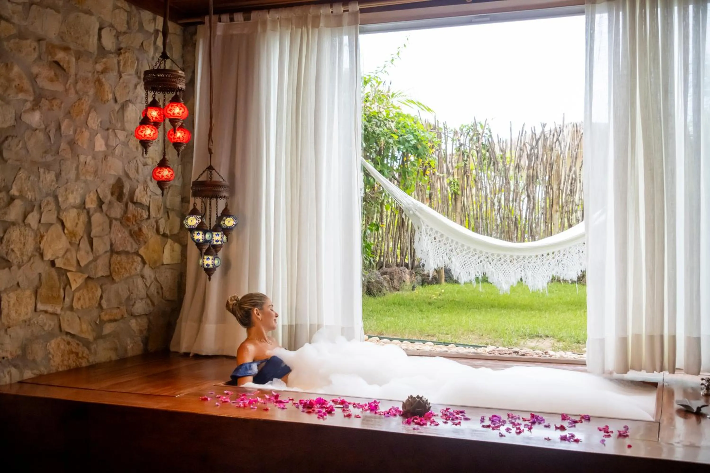 Swimming pool in Hara Pousada e SPA