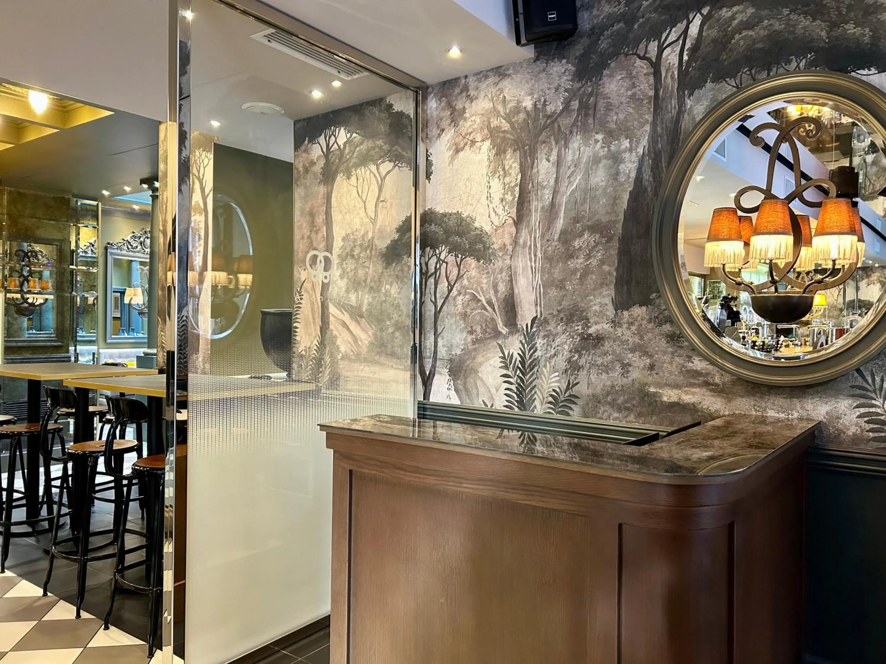 Property building in Hôtel Alchimy