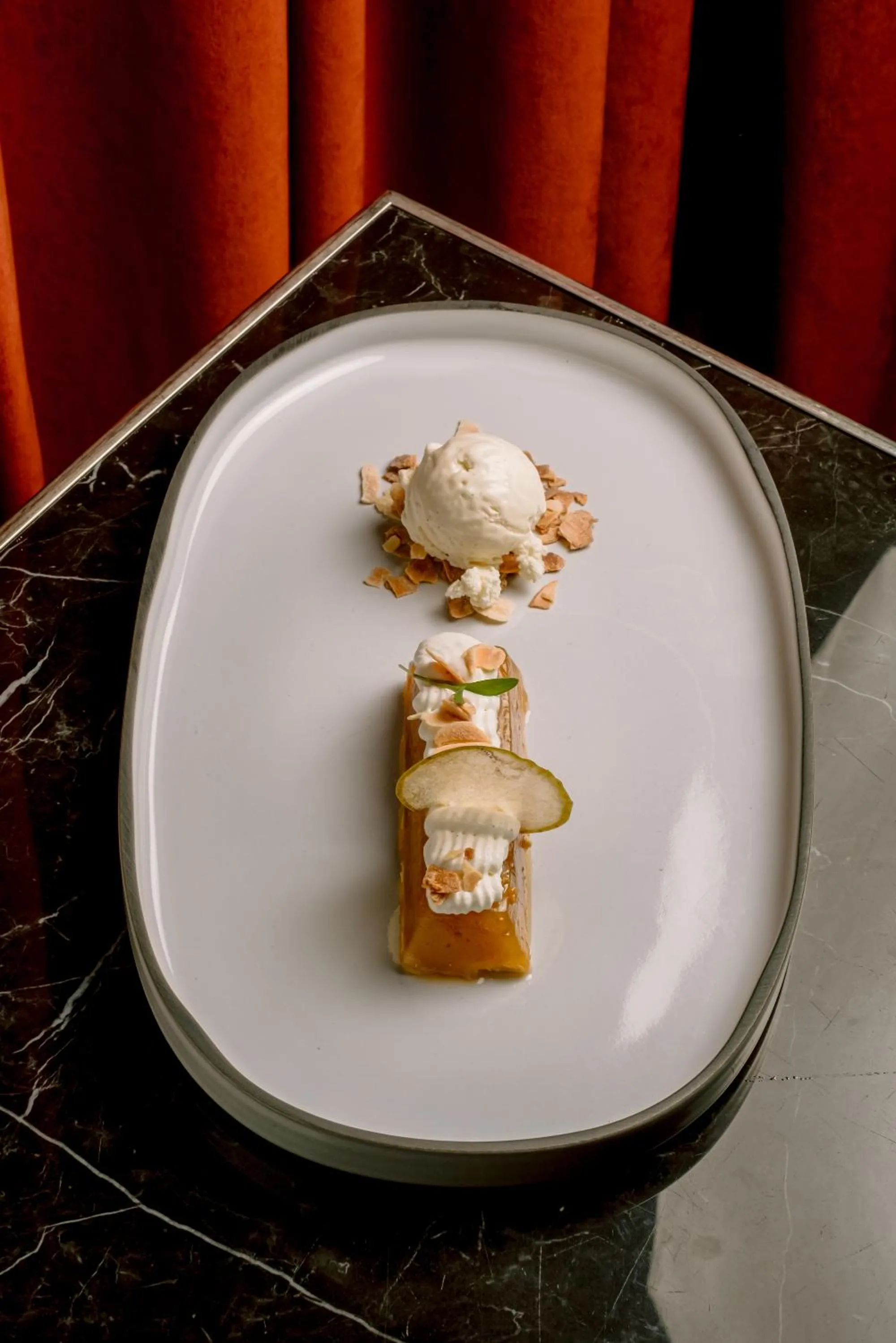 Restaurant/places to eat in Hôtel Alchimy