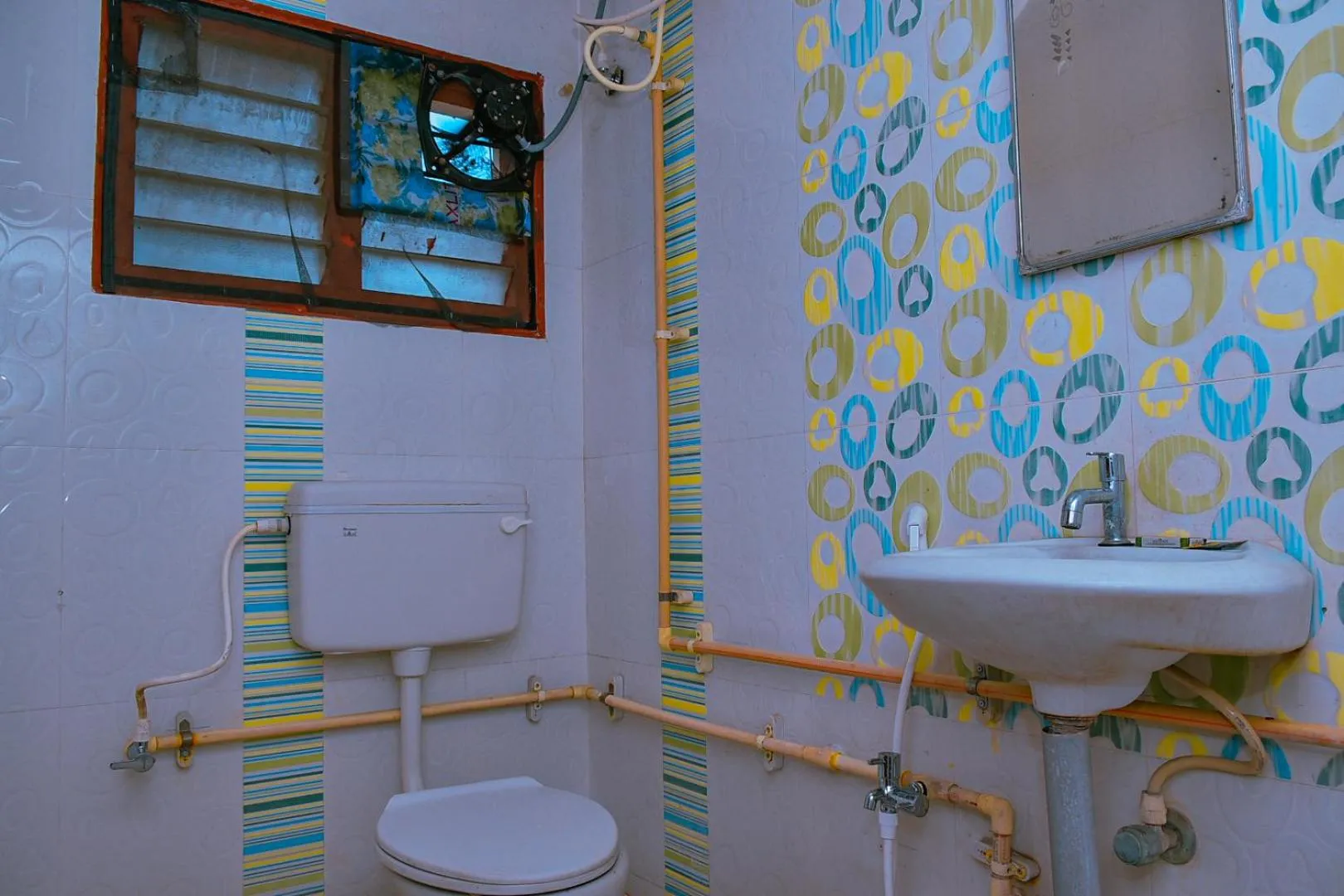 Bathroom in Coral Shelters Pykara