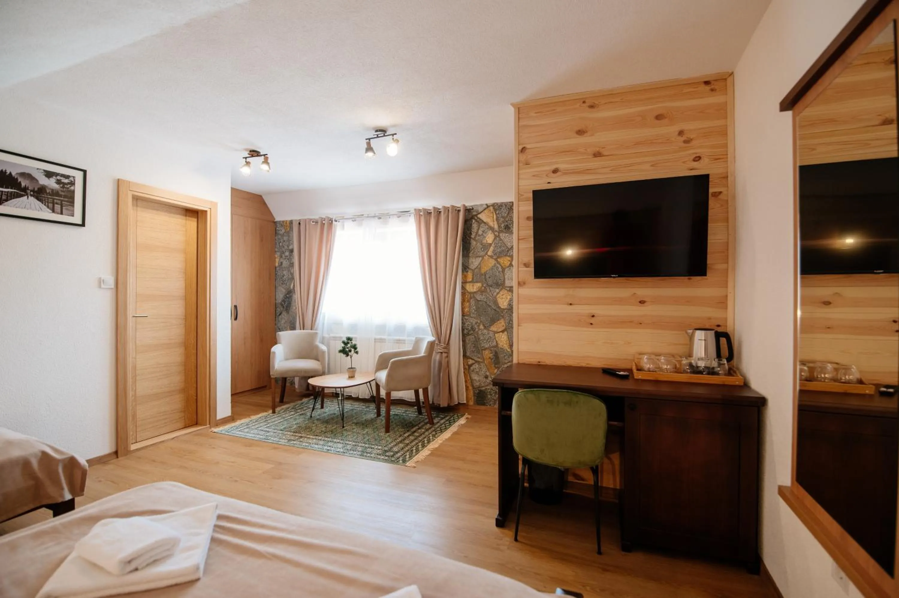 Bed in Hotel Zlatni bor