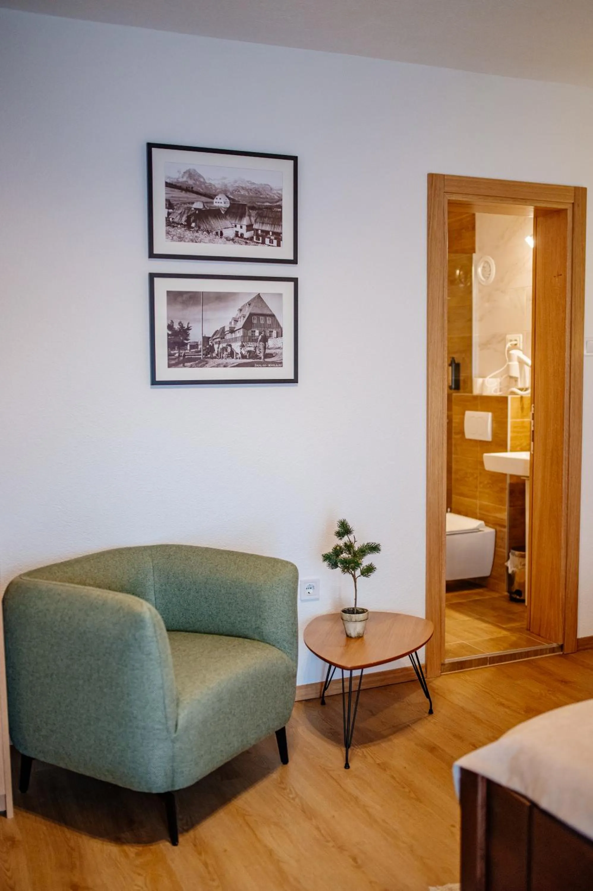 Photo of the whole room, Bed in Hotel Zlatni bor