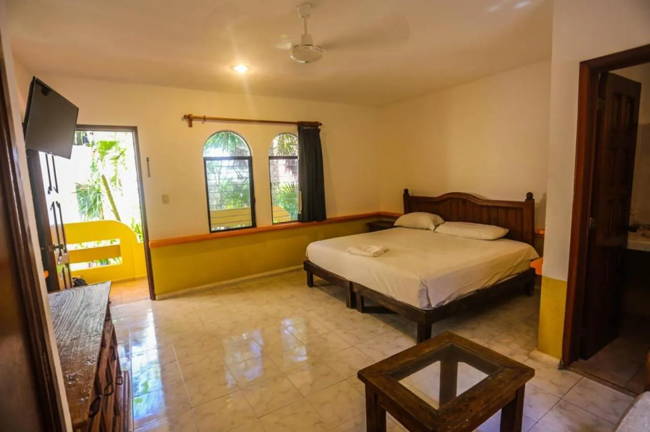 Bed in Hotel Vista Caribe 5ta Av a 5 Pasos de la Playa