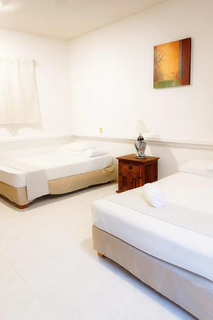 Bed in Hotel Vista Caribe 5ta Av a 5 Pasos de la Playa