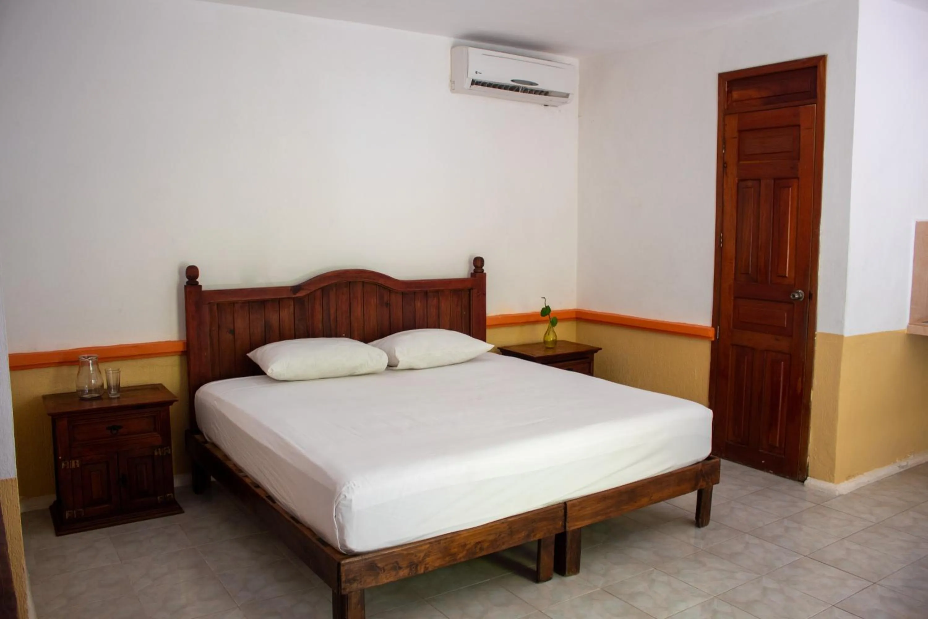 Bed in Hotel Vista Caribe 5ta Av a 5 Pasos de la Playa