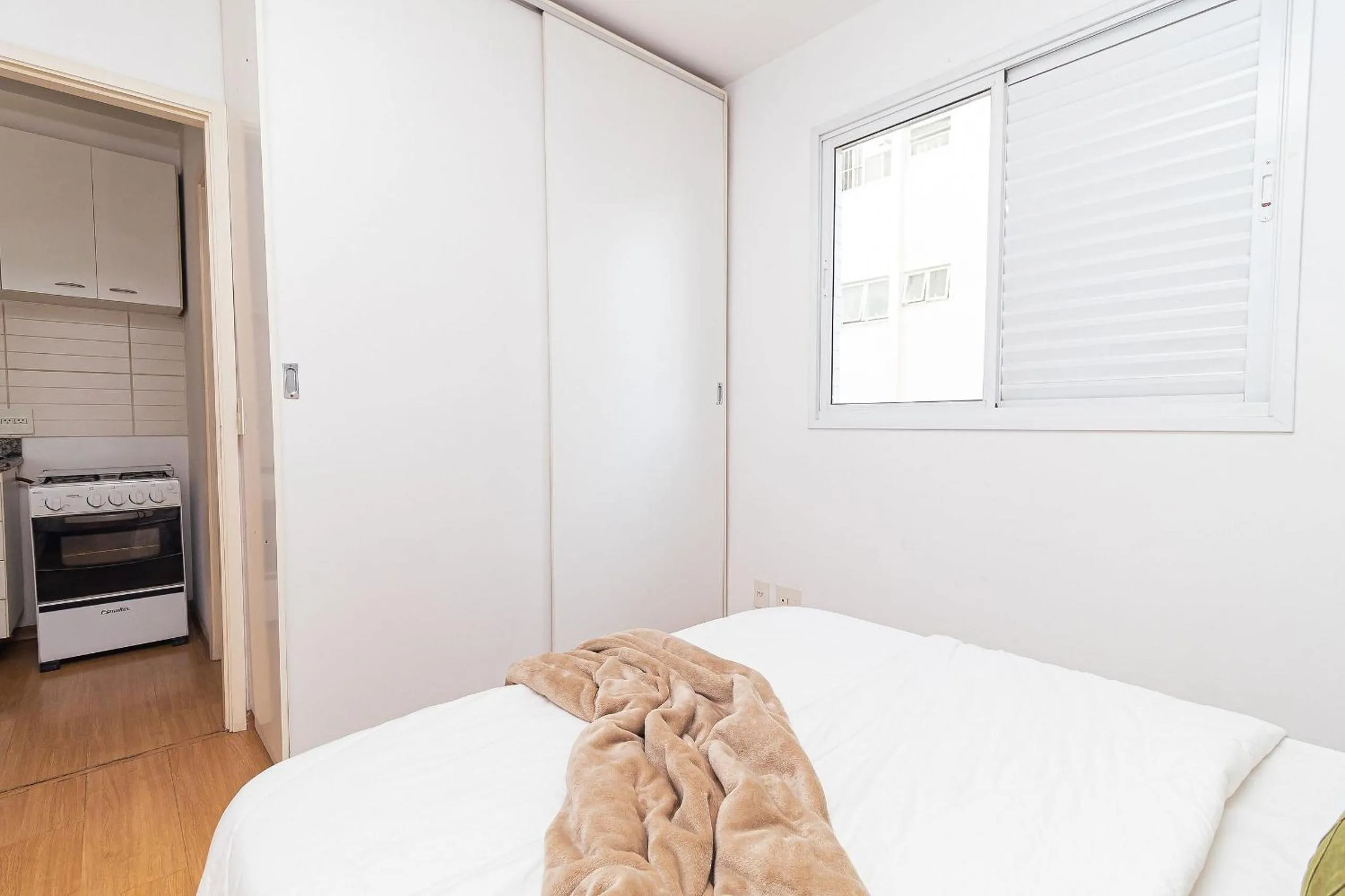 Bed in Vossa Bossa Pinheiros Style