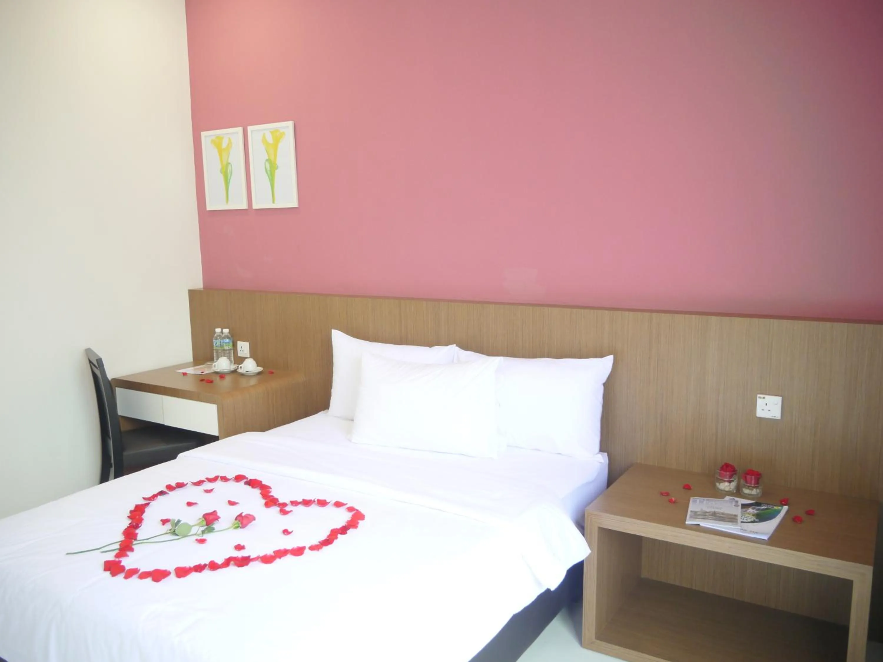 Bedroom, Bed in Hotel Wawasan