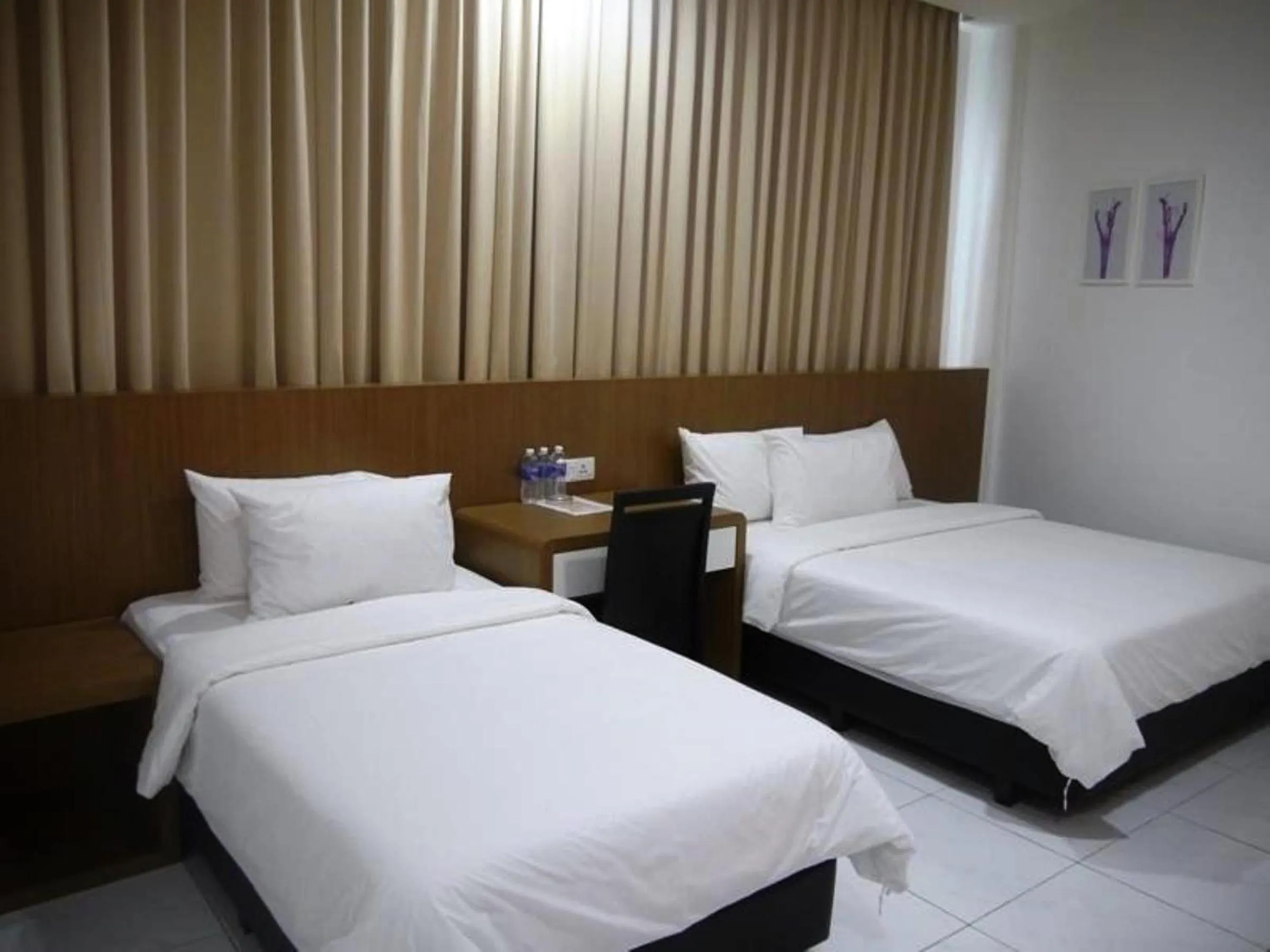 Other, Bed in Hotel Wawasan