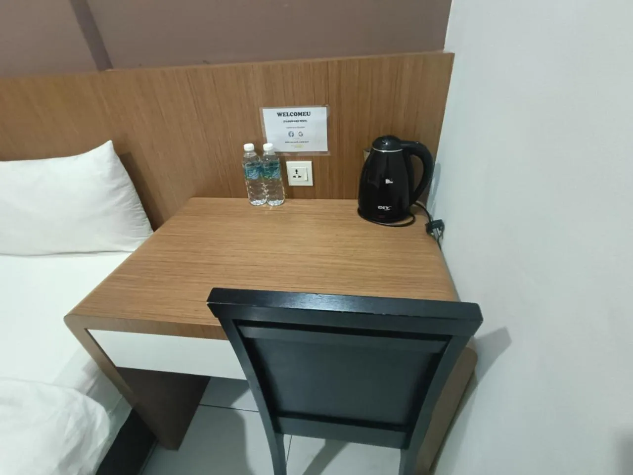 Bed in Hotel Wawasan