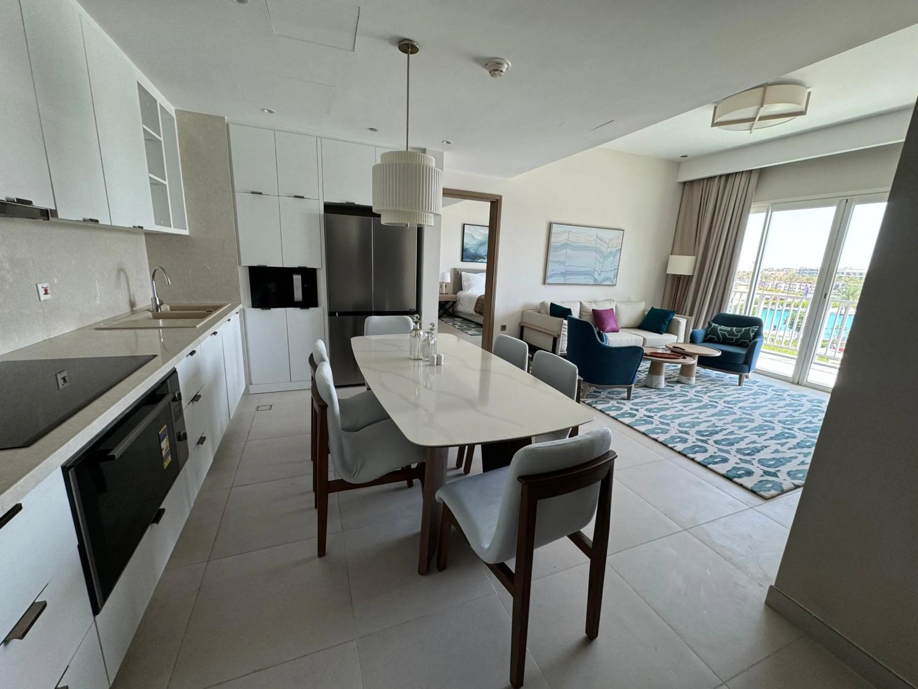 TV and multimedia in Vida Marina Resort Marassi Residences Three Bedroom Apartment Marina View