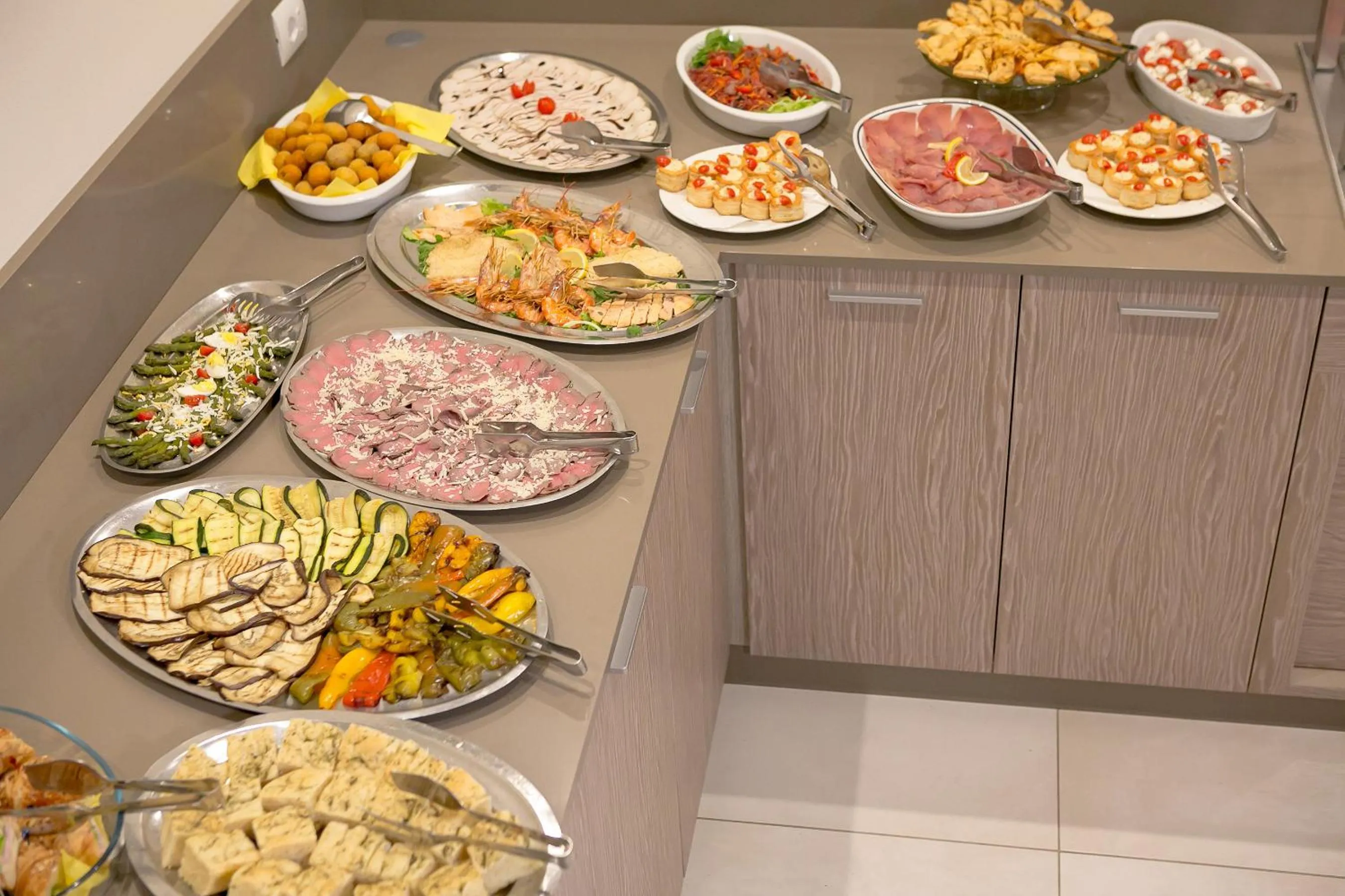 Food in Hotel Montreal