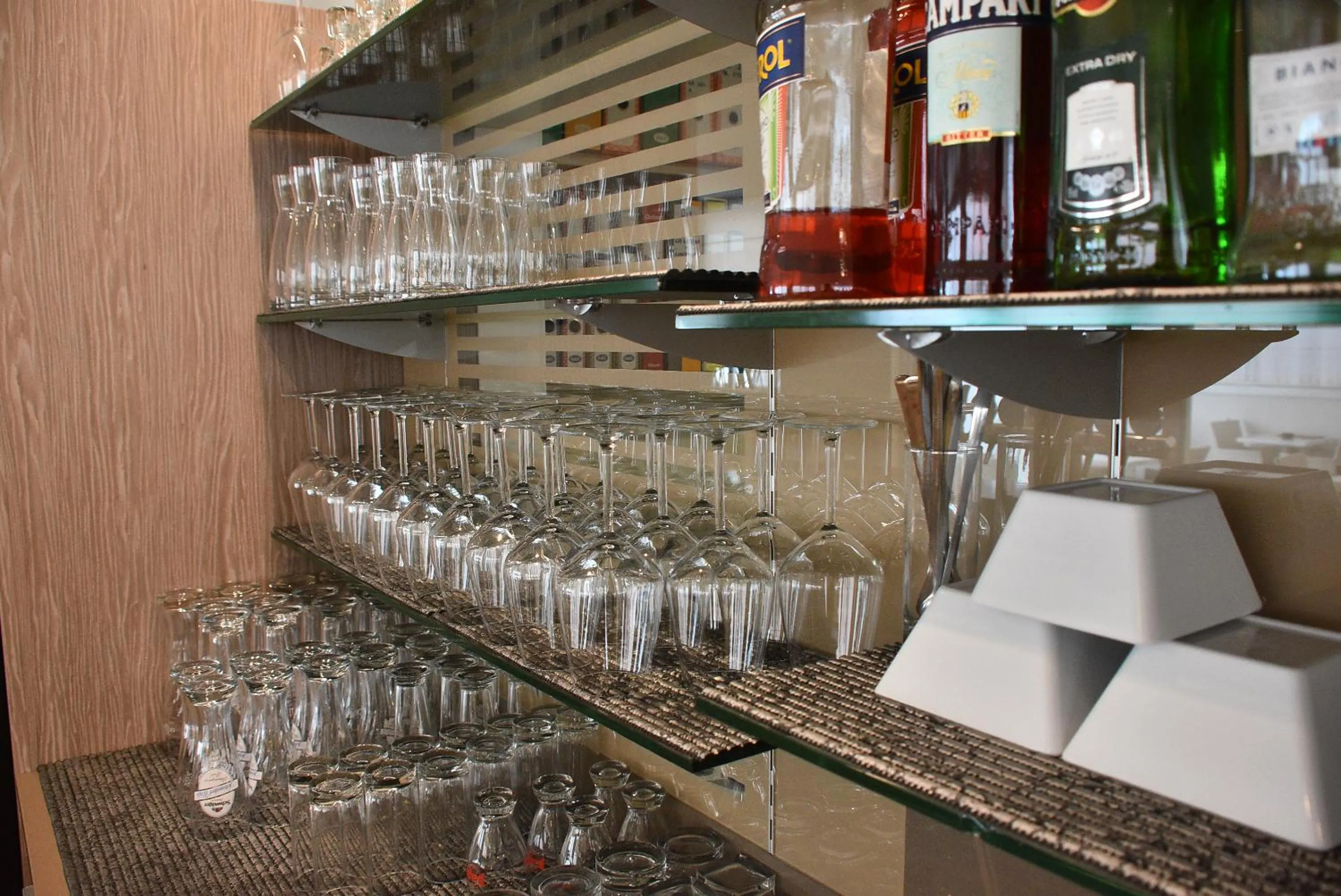 Lounge or bar in Hotel Montreal