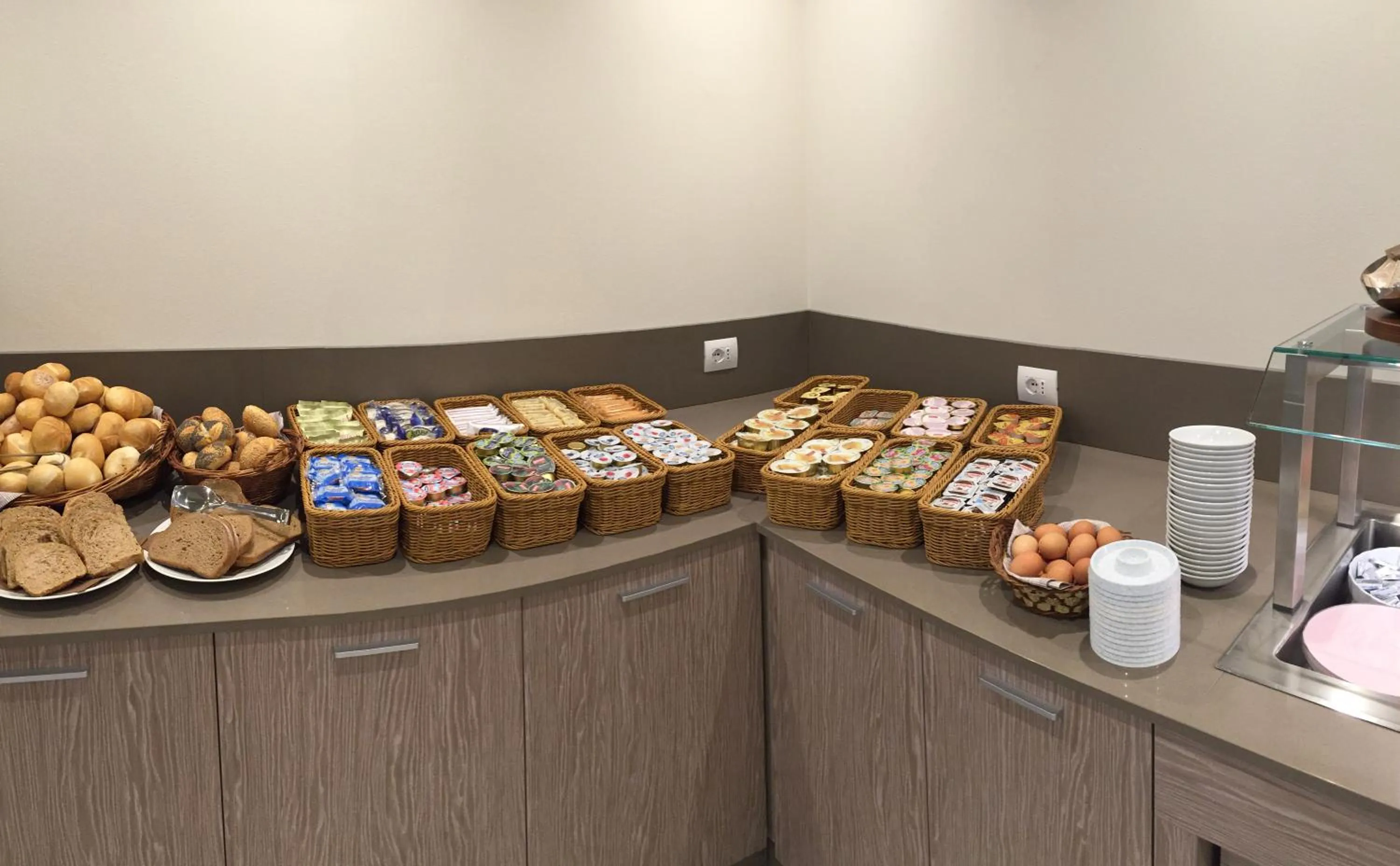 Food in Hotel Montreal