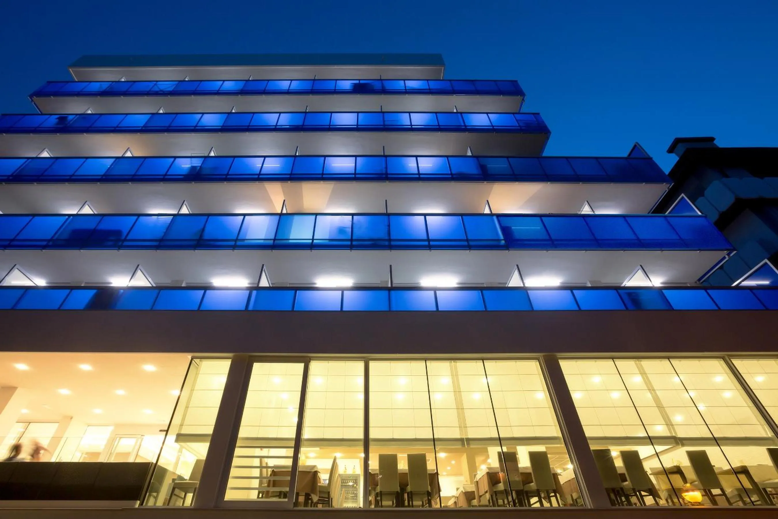 Property building in Hotel Montreal