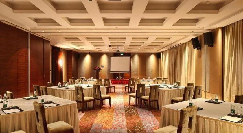 Grand Skylight International Hotel Gongqingcheng