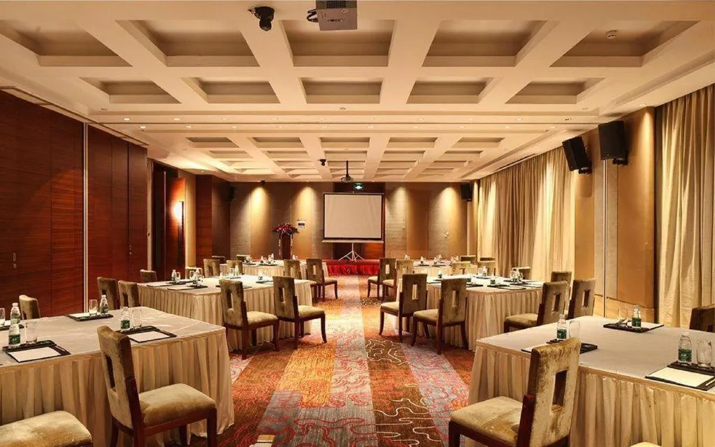 Grand Skylight International Hotel Gongqingcheng