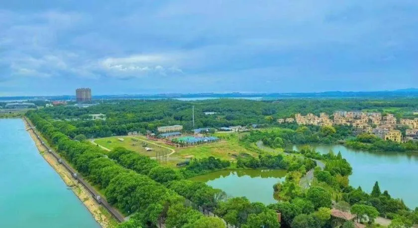 Grand Skylight International Hotel Gongqingcheng