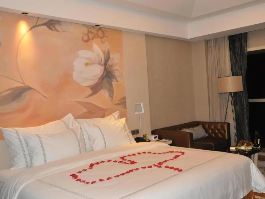 Bed in Grand Skylight International Hotel Gongqingcheng