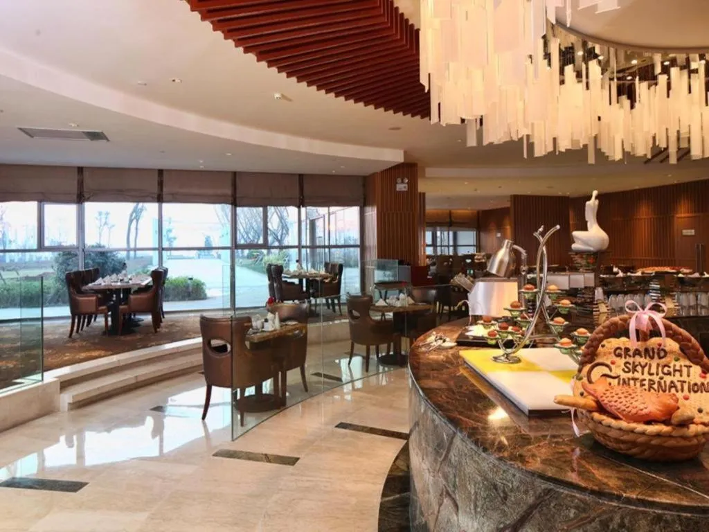 Grand Skylight International Hotel Gongqingcheng