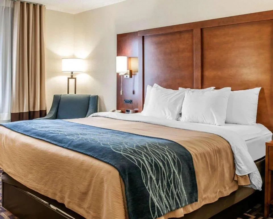 Bed in Comfort Inn