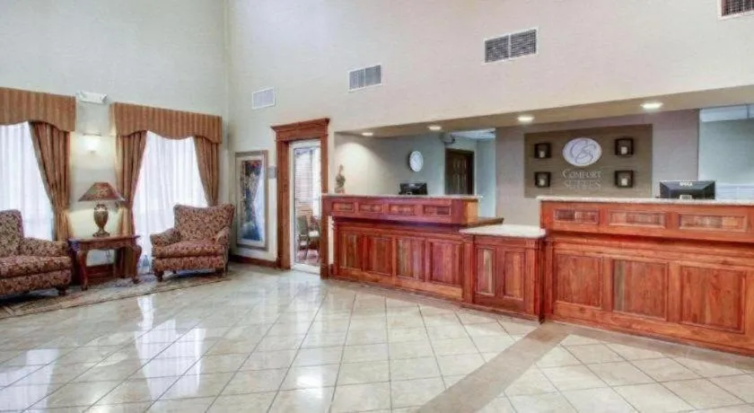 Clarion Suites Vidalia Riverfront