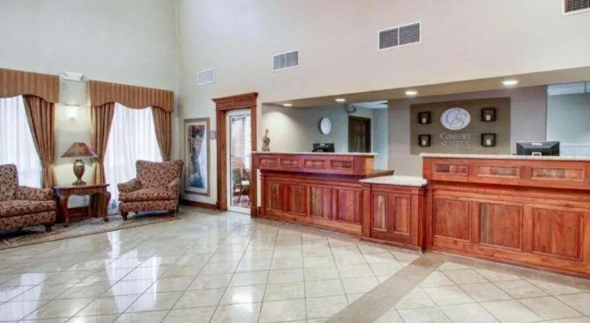 Clarion Suites Vidalia Riverfront