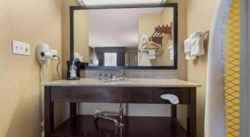 Best Western Taylor Inn