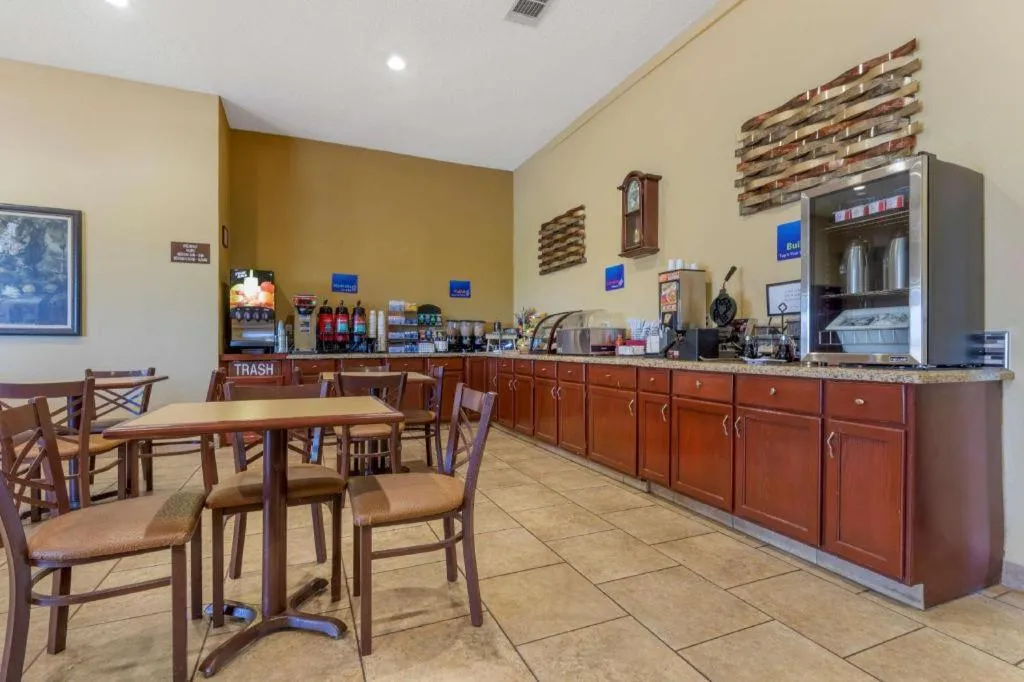 Best Western Taylor Inn