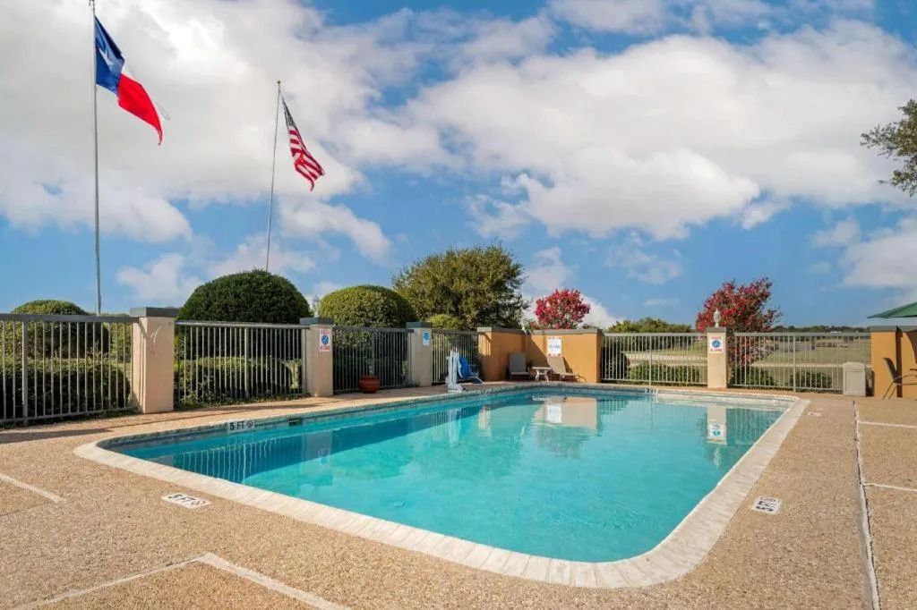 Best Western Taylor Inn