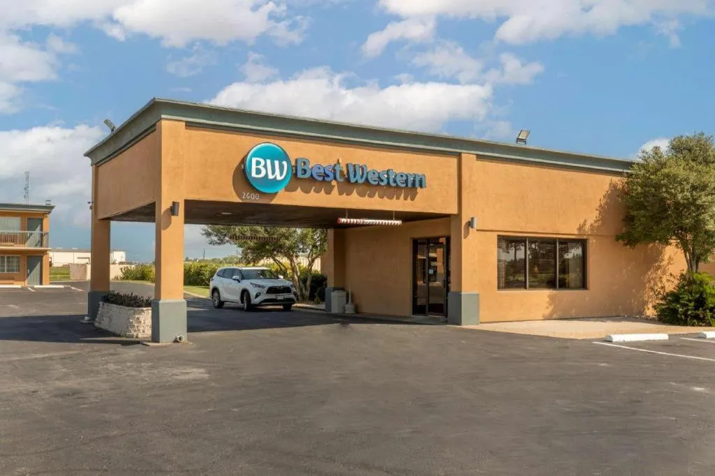 Best Western Taylor Inn