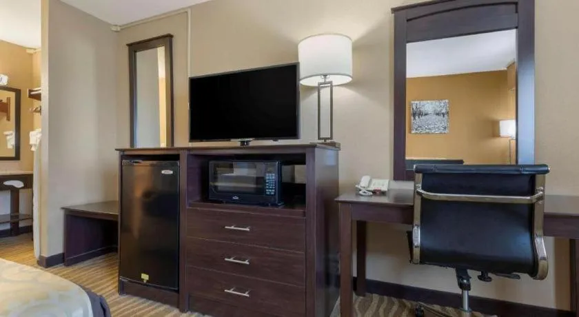 Best Western Taylor Inn