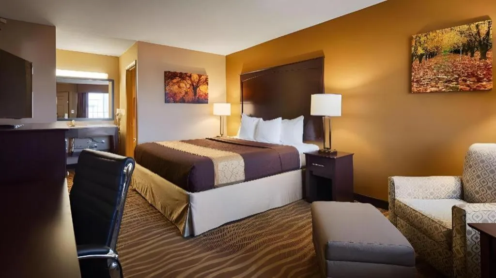 Bed in Best Western Taylor Inn