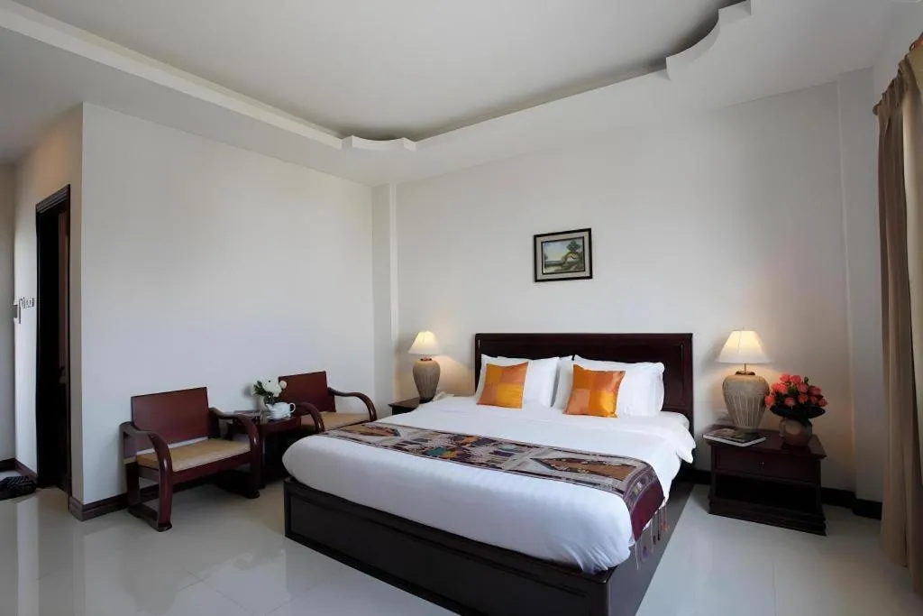 Bed in Lao Golden Hotel