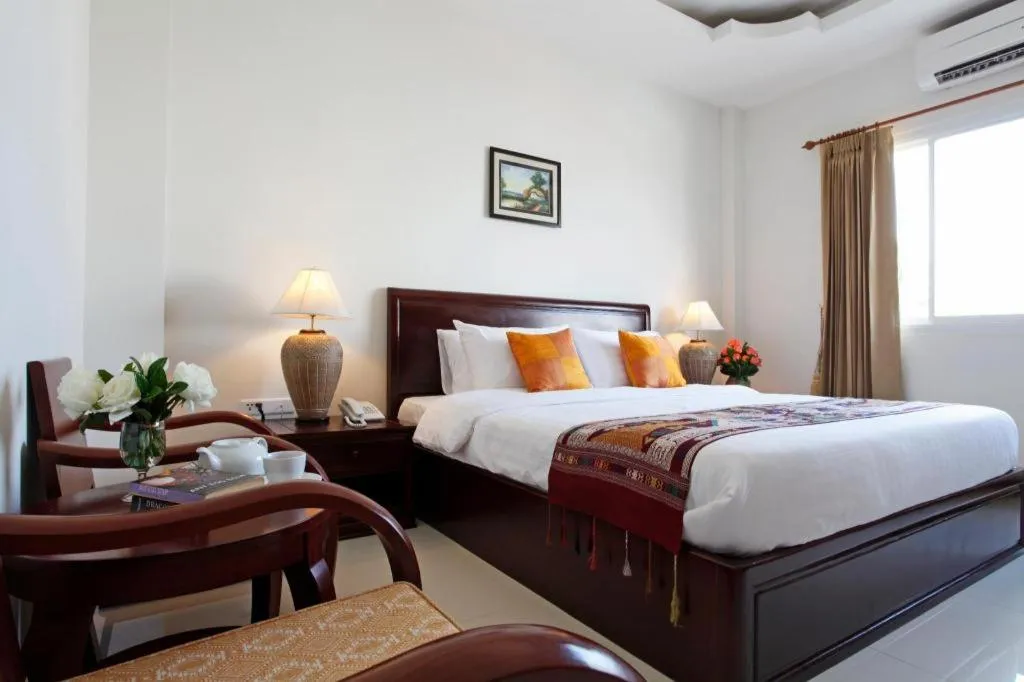 Bed in Lao Golden Hotel