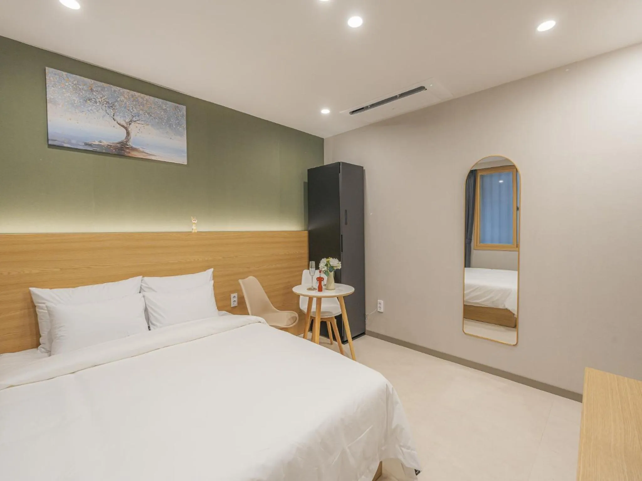 Bed in Hotel Leo Changwon Central Branch